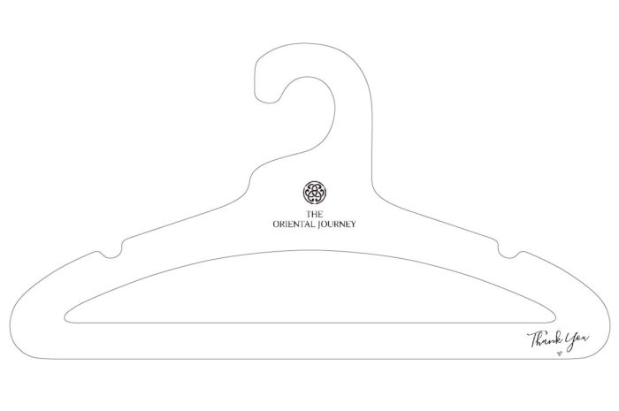 バナナペーパーのハンガー。